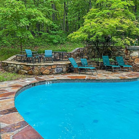 Chalet W Hot Tub, Large Deck, Grill, & Fast Wifi Berkeley Springs Dış mekan fotoğraf